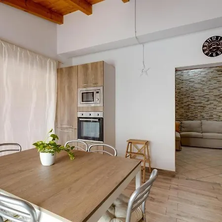 La Casa Delle Zie - Ferienhaus Càbras